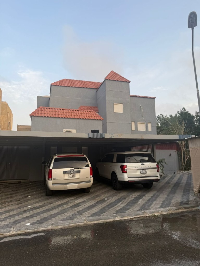 بيت  للبيع في القرين