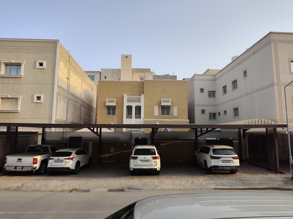 بيت  للبيع في القرين