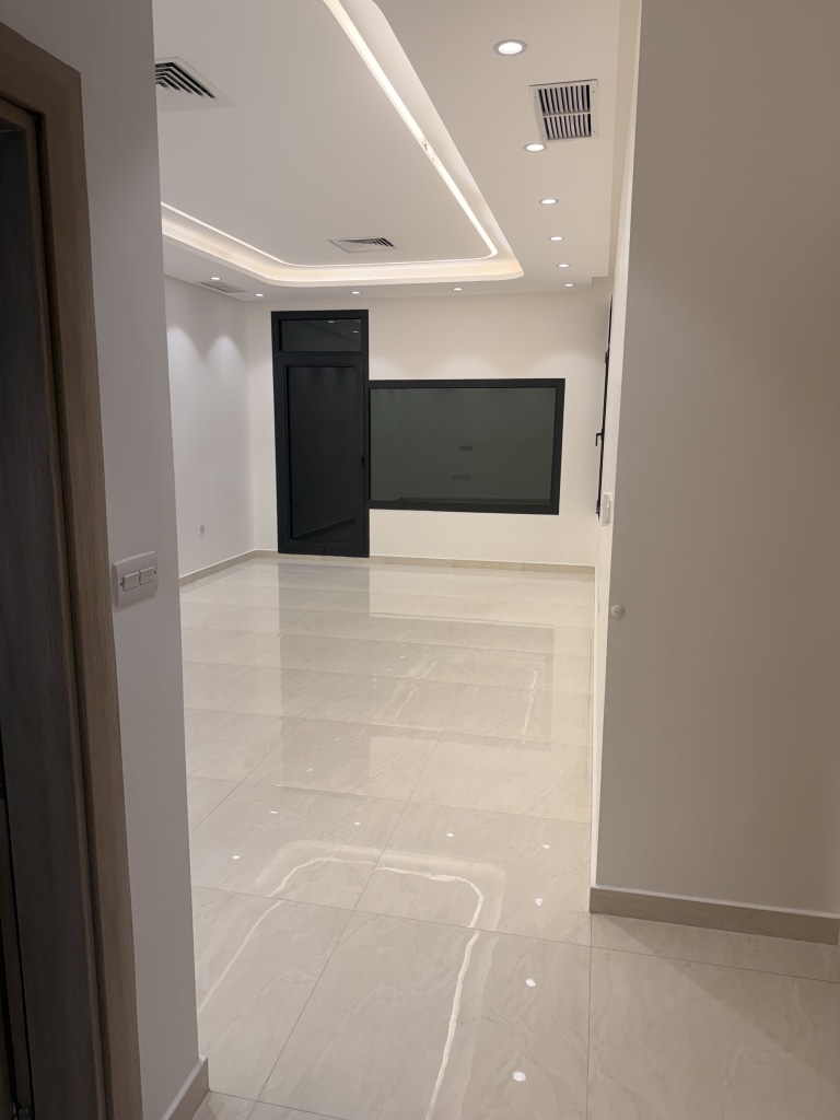 شقة  للإيجار في بيان