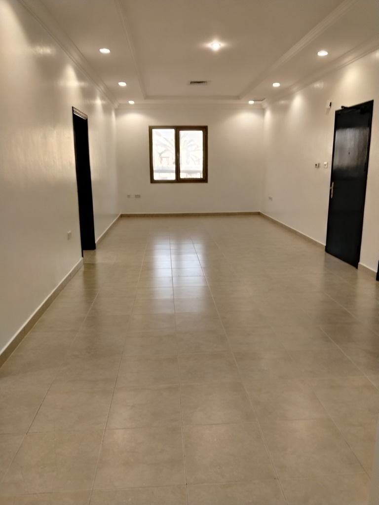 شقة  للإيجار في الفنيطيس