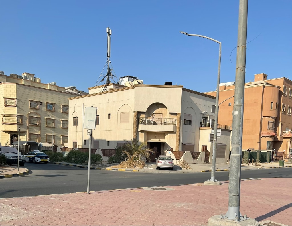 بيت  للبيع في سعد العبدالله