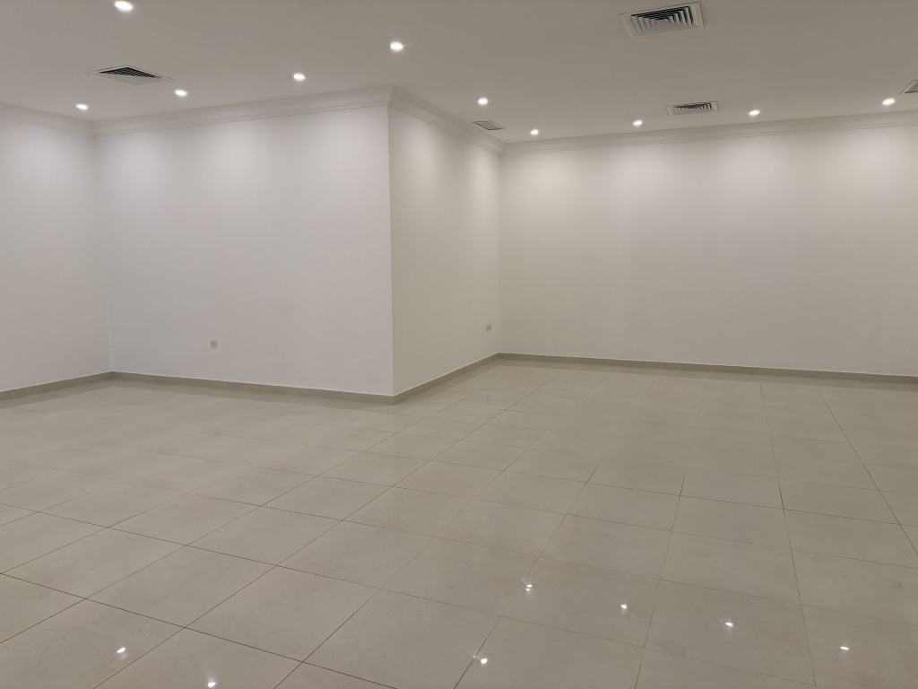 شقة  للإيجار في مبارك العبدالله - غرب مشرف