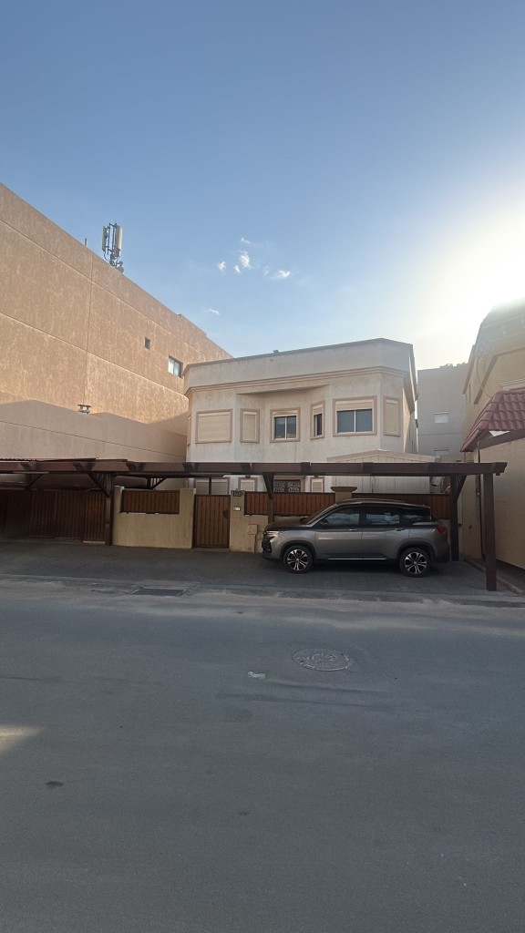 بيت  للبيع في قرطبة