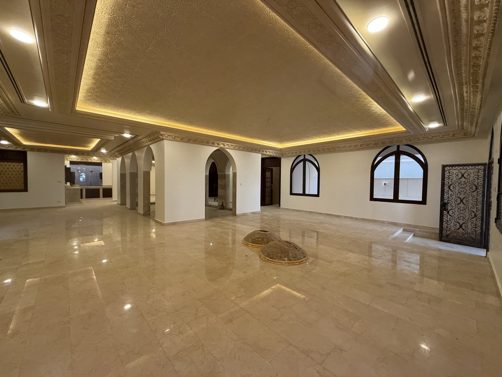 بيت  للإيجار في قرطبة