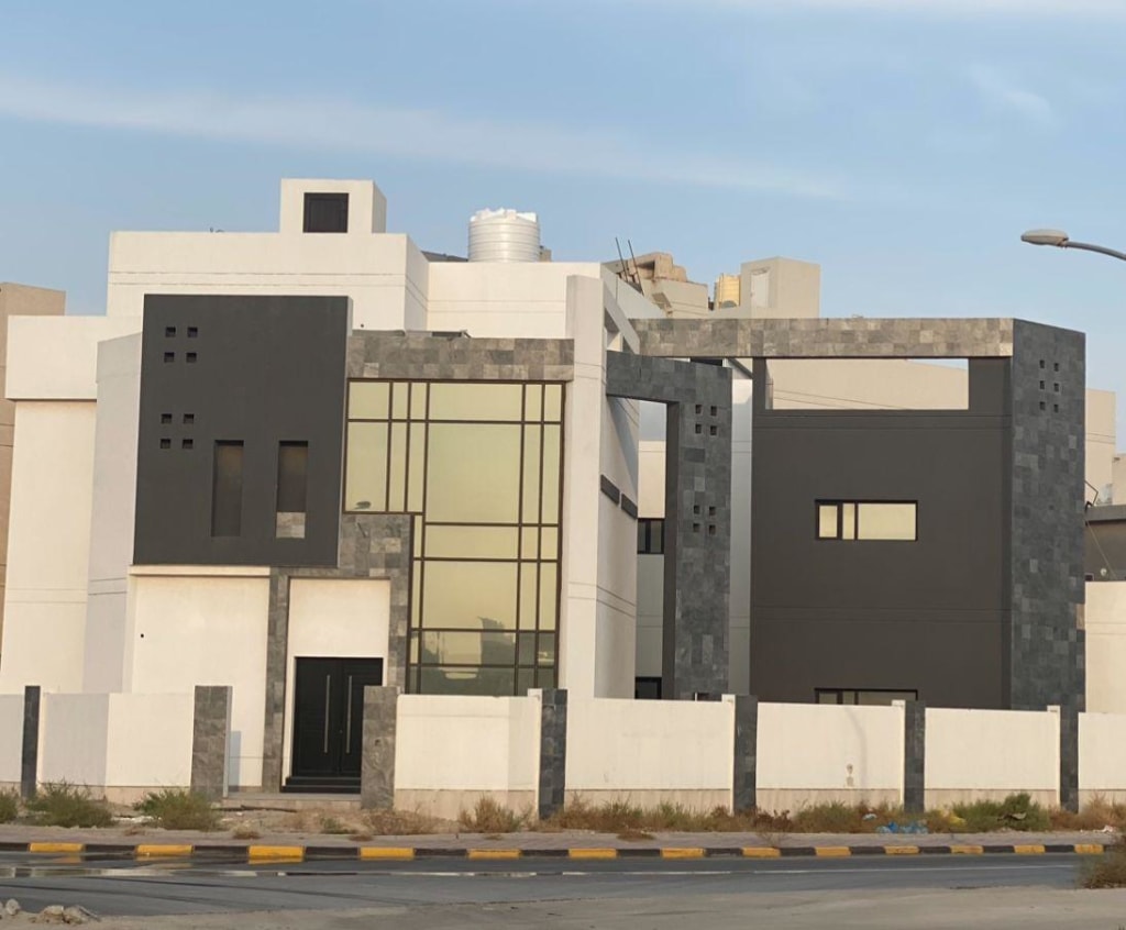بيت  للبيع في صباح الاحمد السكنية