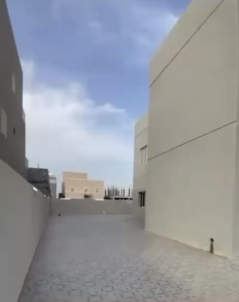 بيت  للإيجار في الوفرة السكنية