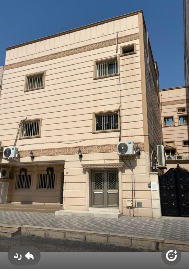 بيت  للبيع في الفروانية