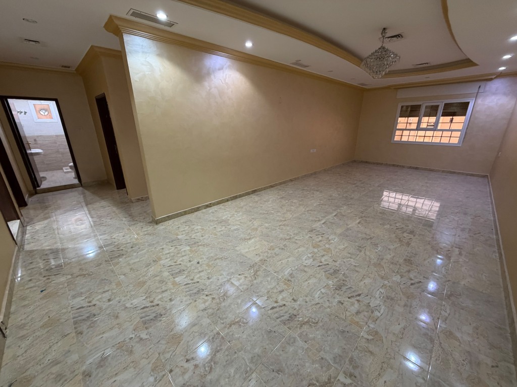 شقة  للإيجار في صباح الاحمد السكنية