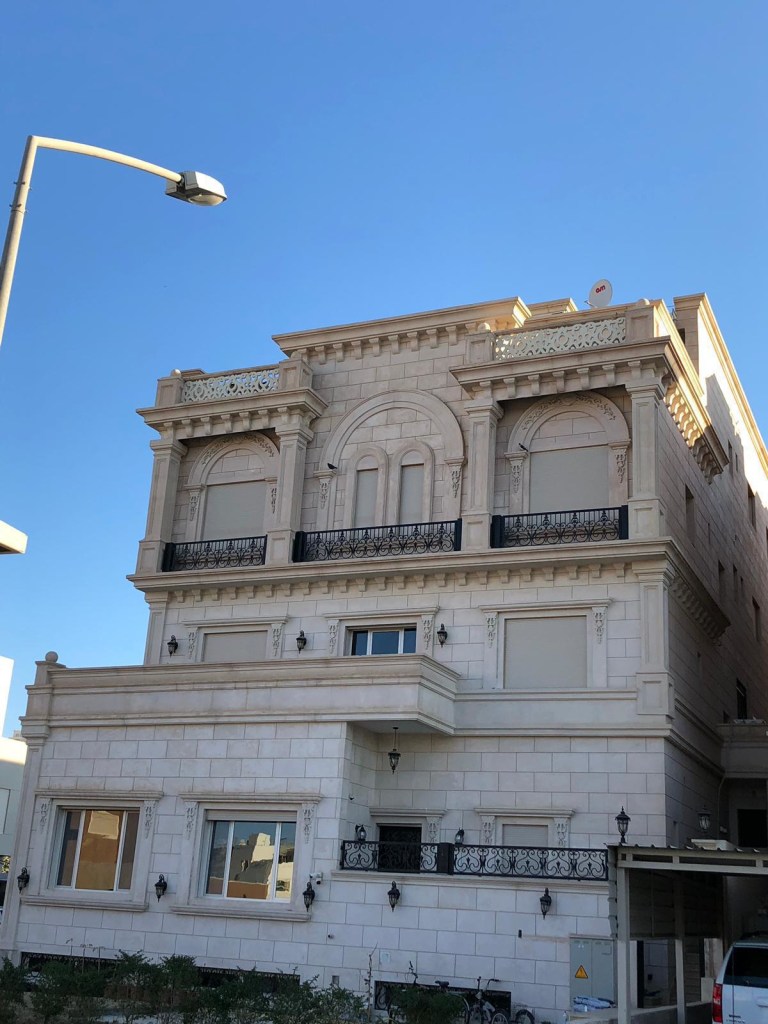 بيت  للبيع في الشعب - السكني