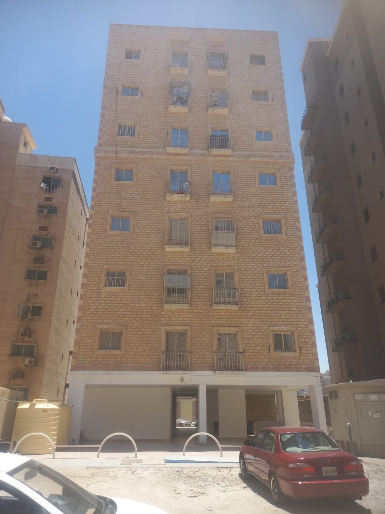 عمارة  للبيع في الفروانية