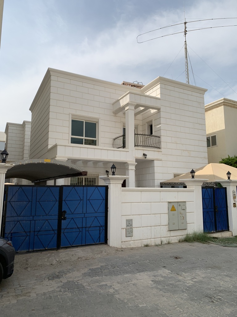 بيت  للبيع في الفنطاس