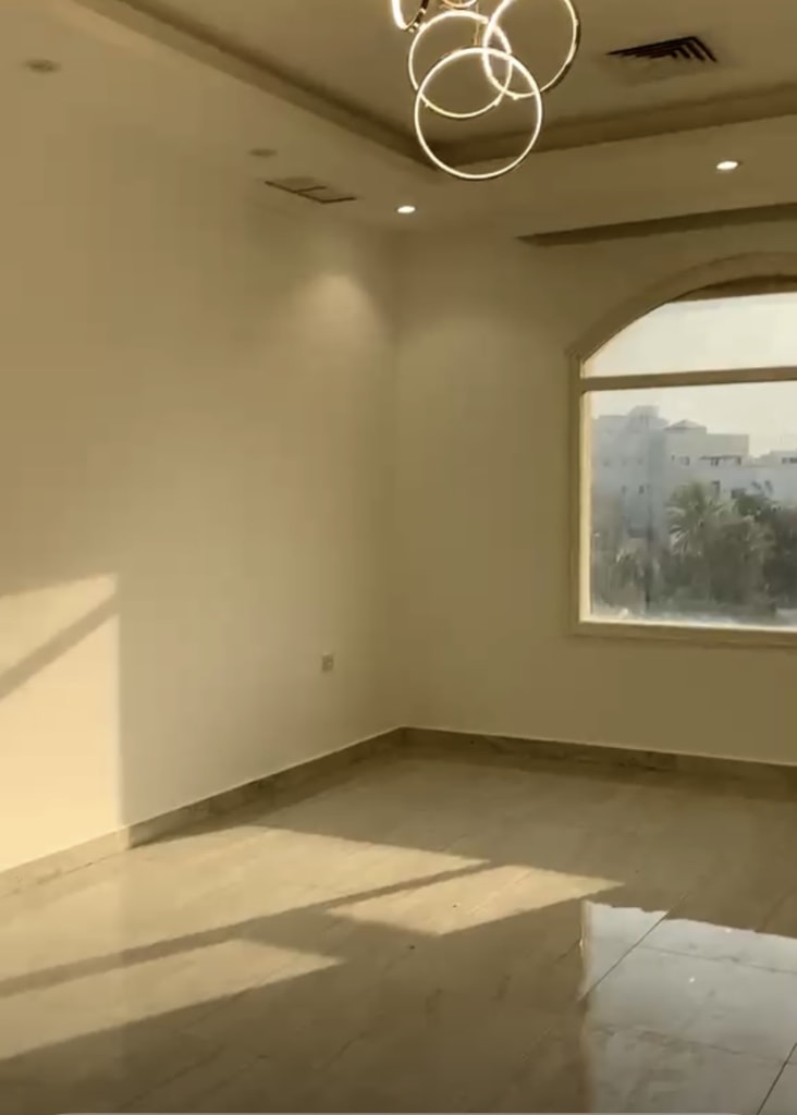 شقة  للإيجار في الفنيطيس