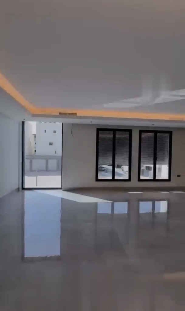 بيت  للإيجار في الزهراء