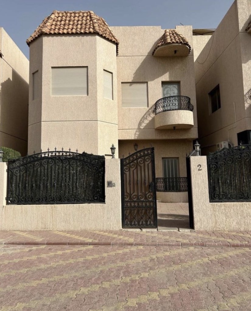بيت  للإيجار في السره