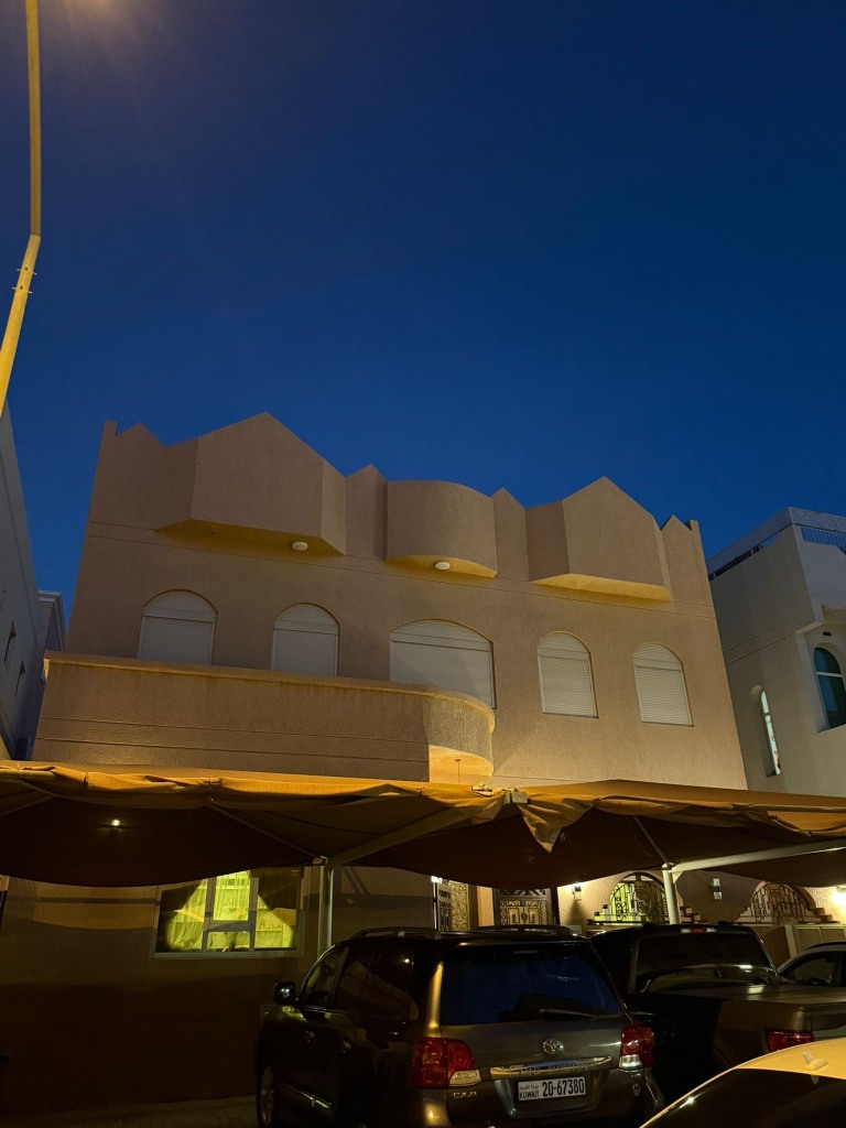 بيت للبيع في سعد العبدالله