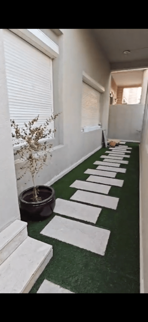 بيت للبيع في الزهراء